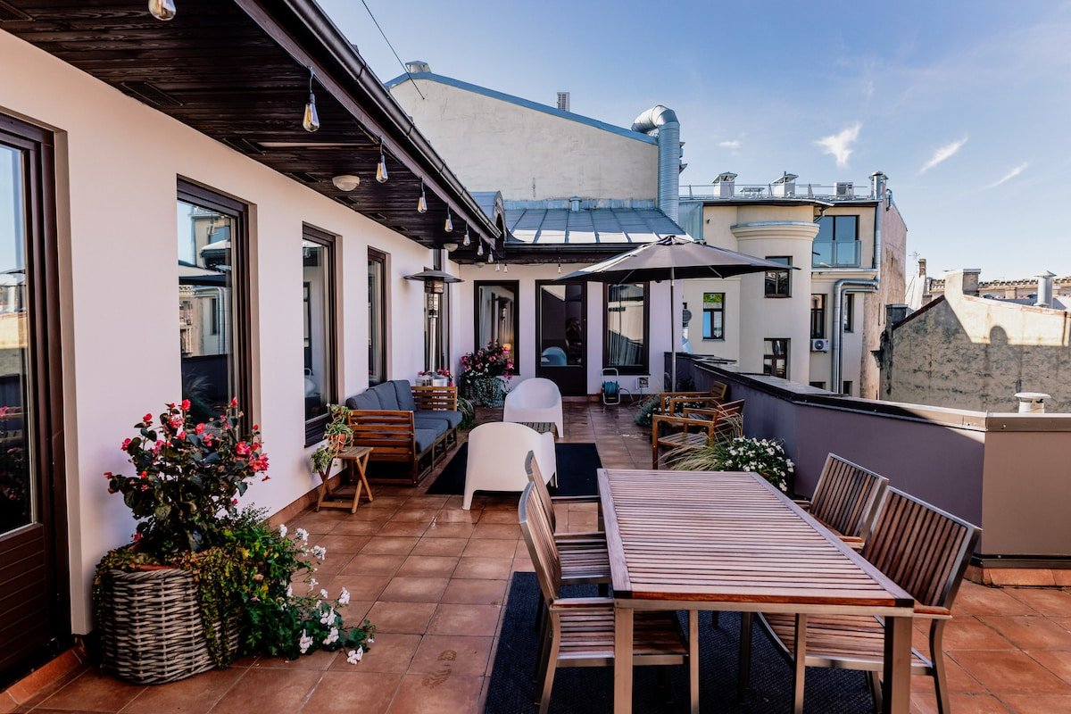 Spacious 2-story apt. w/ terrace – 280 m2 gallery image 3