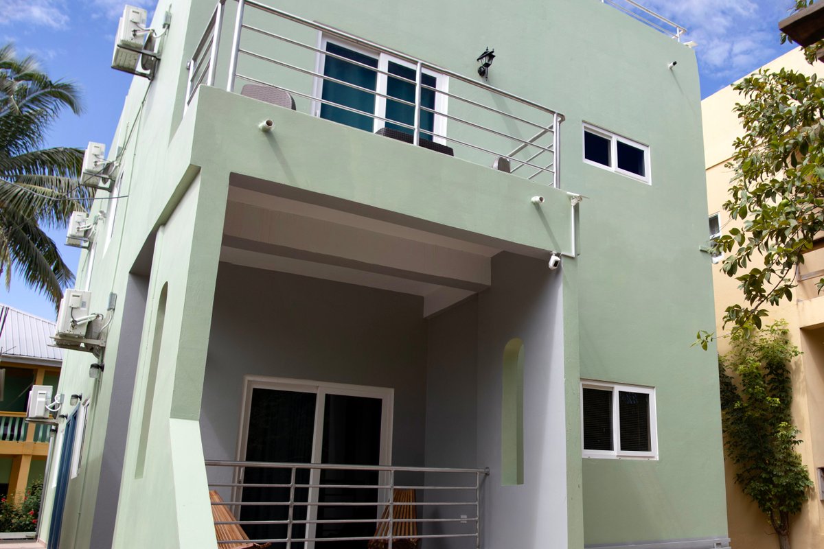 Upscale Comfort & Work-Friendly