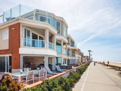 Ocean Front Beach Get Away w/ AC!