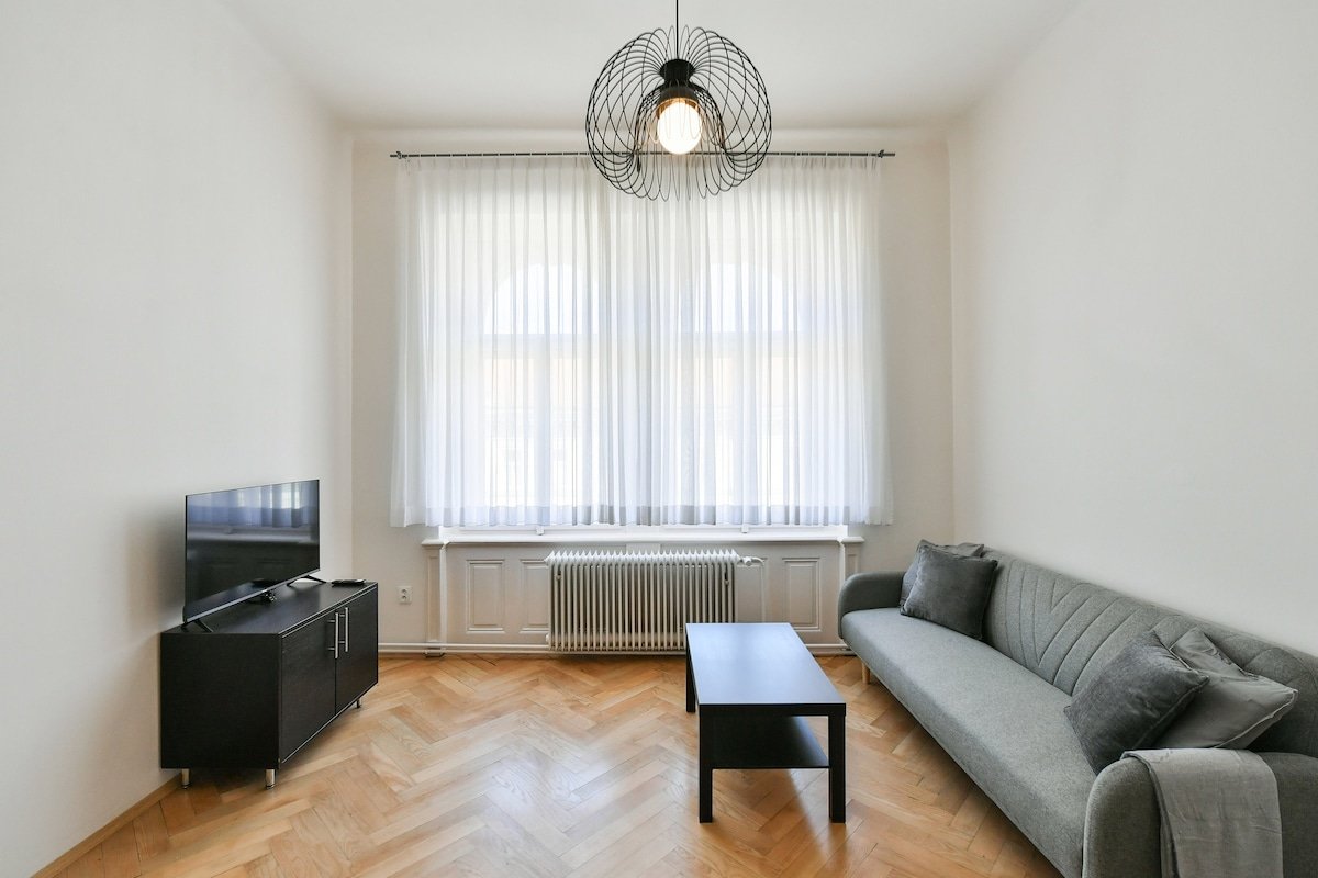 Petrin Garden 3BR Apartment # 11 by WSP Apartments gallery image 5