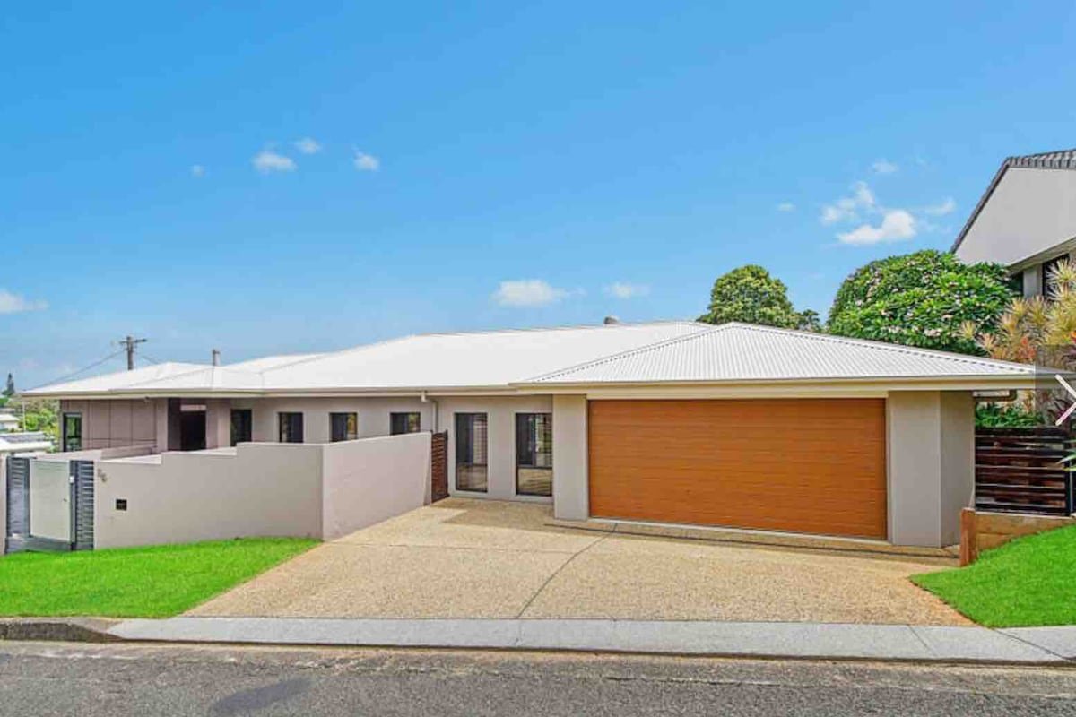 Flynn’s beach holiday house. gallery image 3