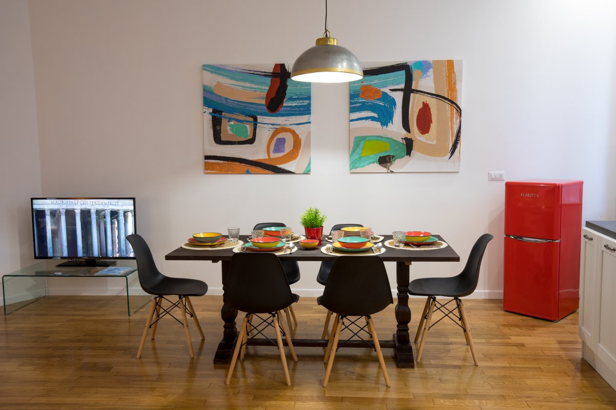 Your Secret Pantheon,200 meters to Pantheon