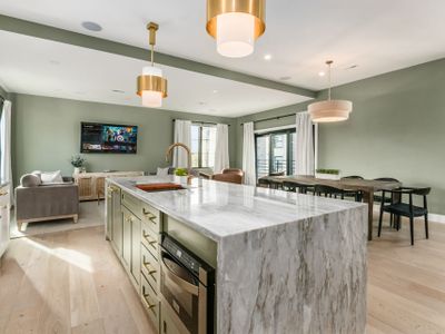 High-End New Build w/ City Views