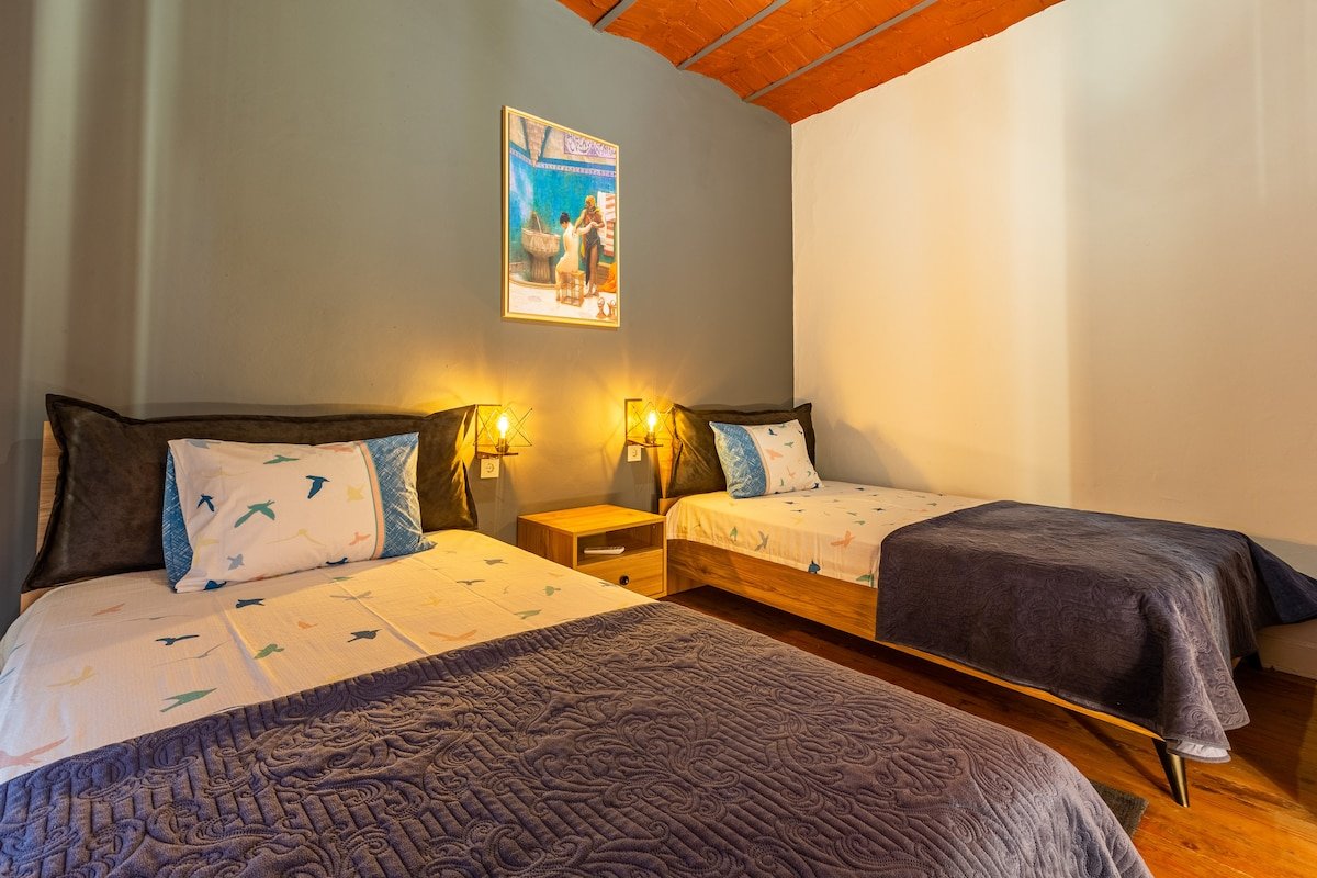 Design Apt A/C ★Sauna★ Balcony, 1 min Galata Tower gallery image 5