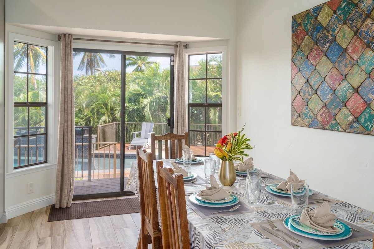 Walk to Kaanapali Beach – New Pool – Luxury Home gallery image 5