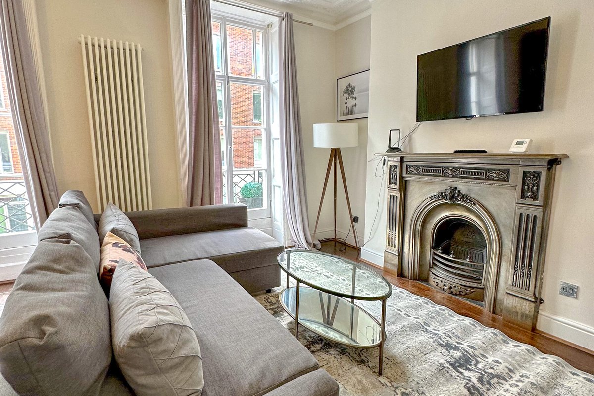 Spacious 4 Bedroom by Russel Square – Bloomsbury
