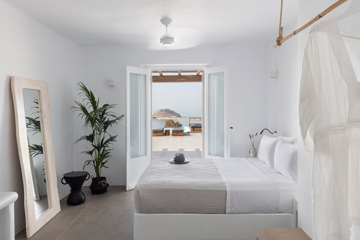 Agapi 2′ walk to the beach, by Red Windmill Villas gallery image 5