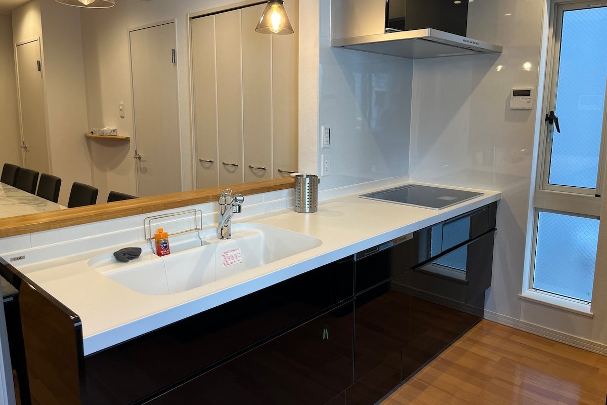 渋谷区　１棟貸し切り　新宿　歌舞伎町　観光徒歩圏内　無料駐車場付き　2バスルーム　2トイレ gallery image 5