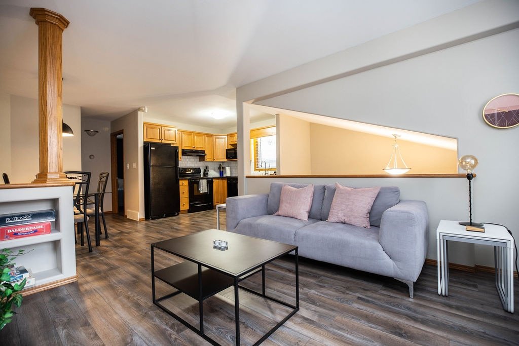 South Osborne Station West – Family-Friendly Haven gallery image 3