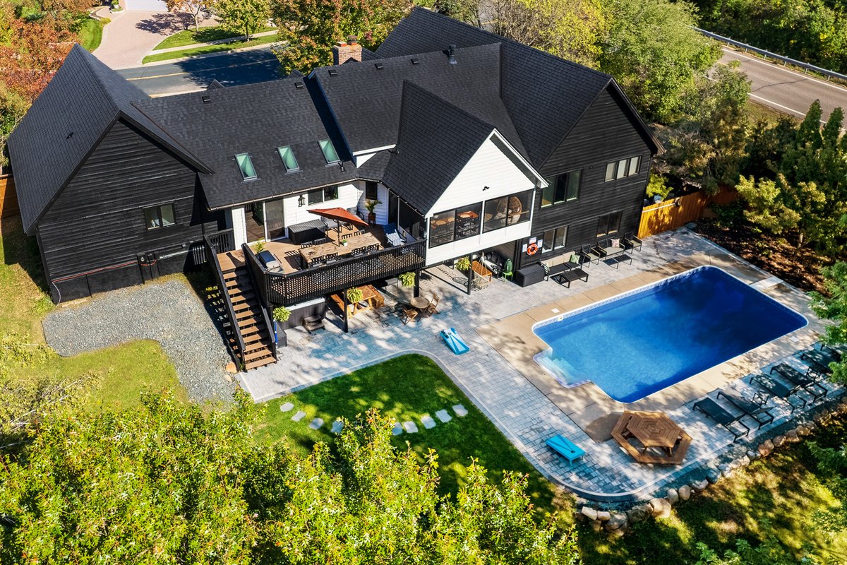 Magical Lake Home 9 mins to MOA and MSP Airport