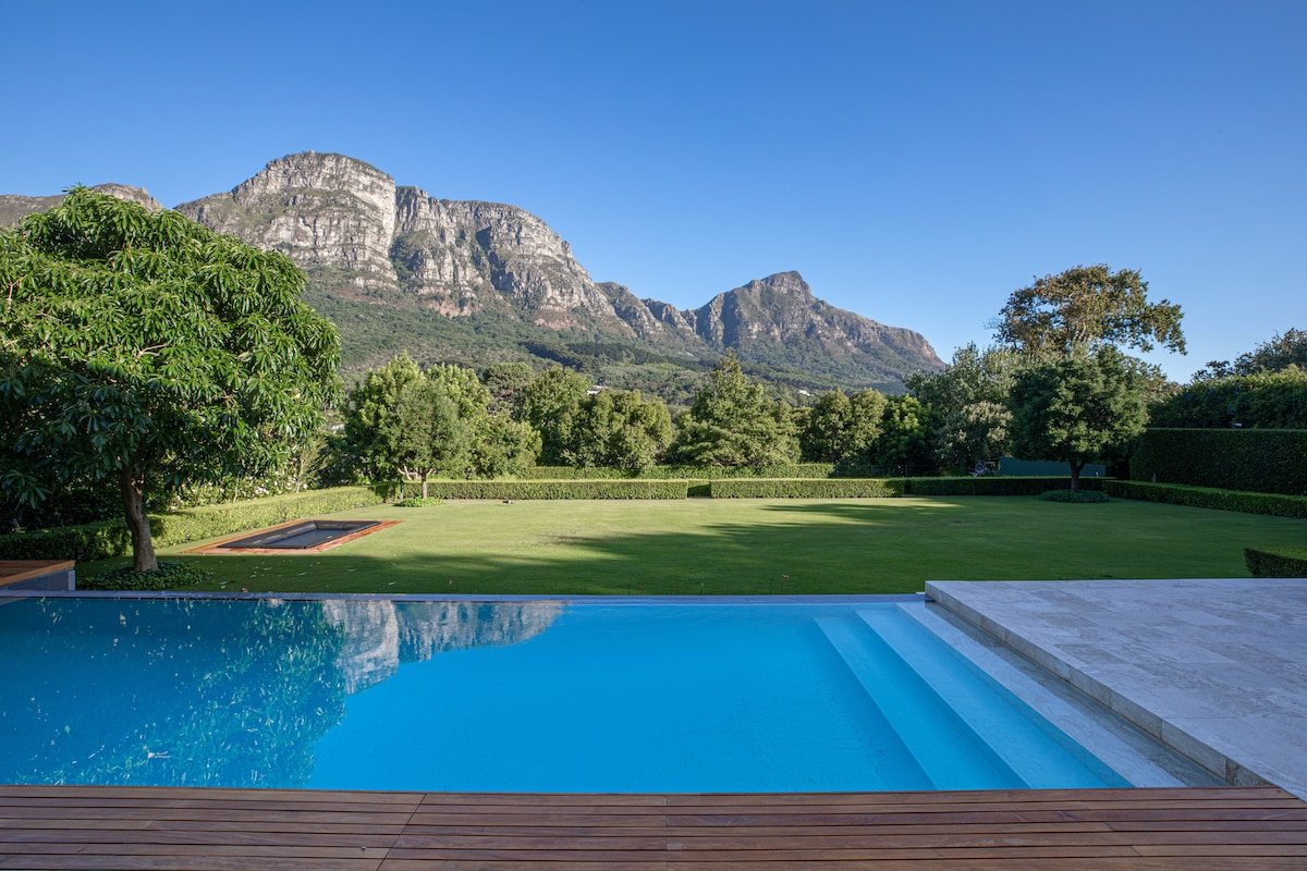 Makomo Masterpiece, by Steadfast Collection gallery image 3