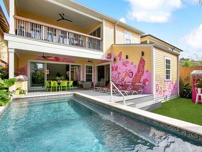 Tropical Paradise with Heated Pool – Minutes to FQ
