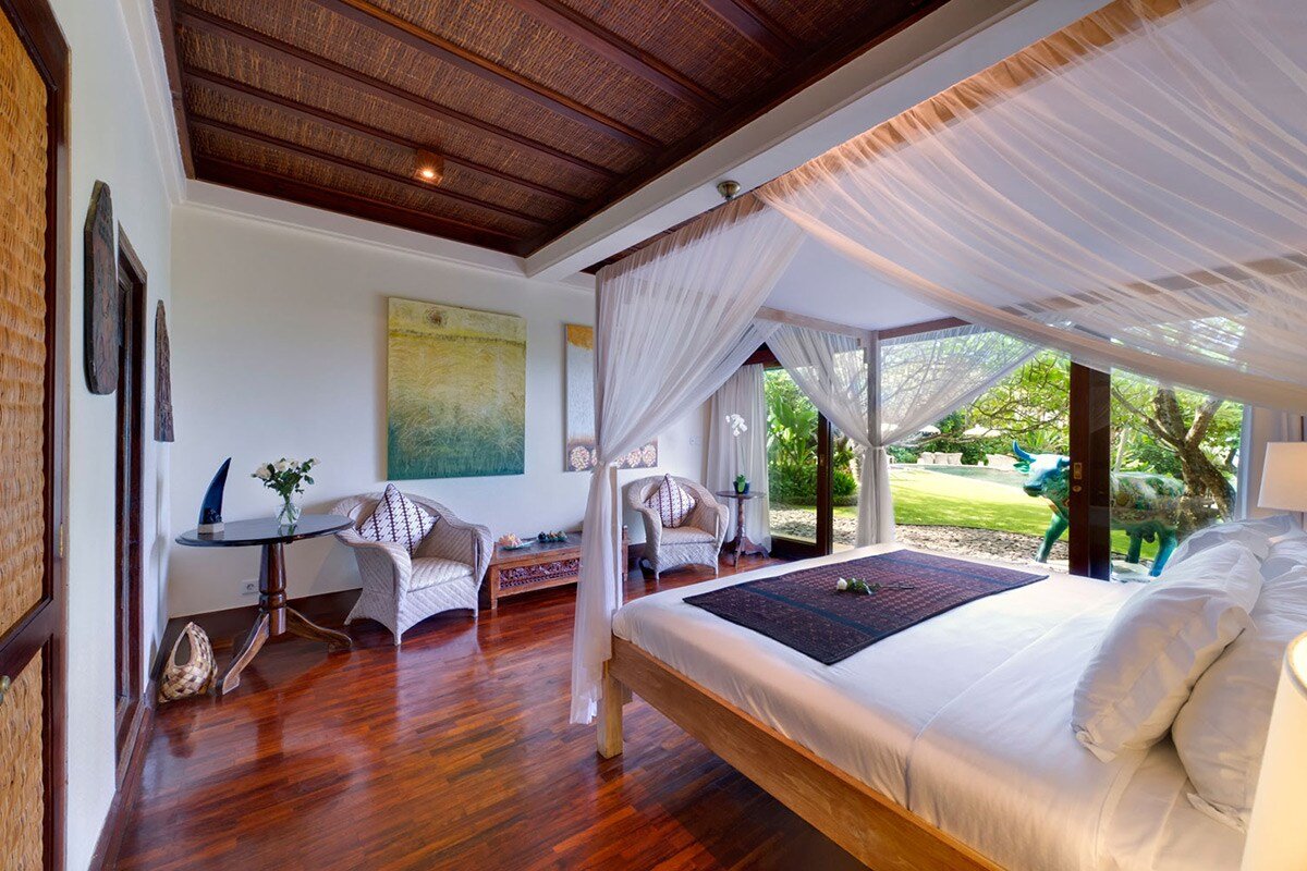 Large Beach Villa, Bali, Fully Staffed gallery image 3