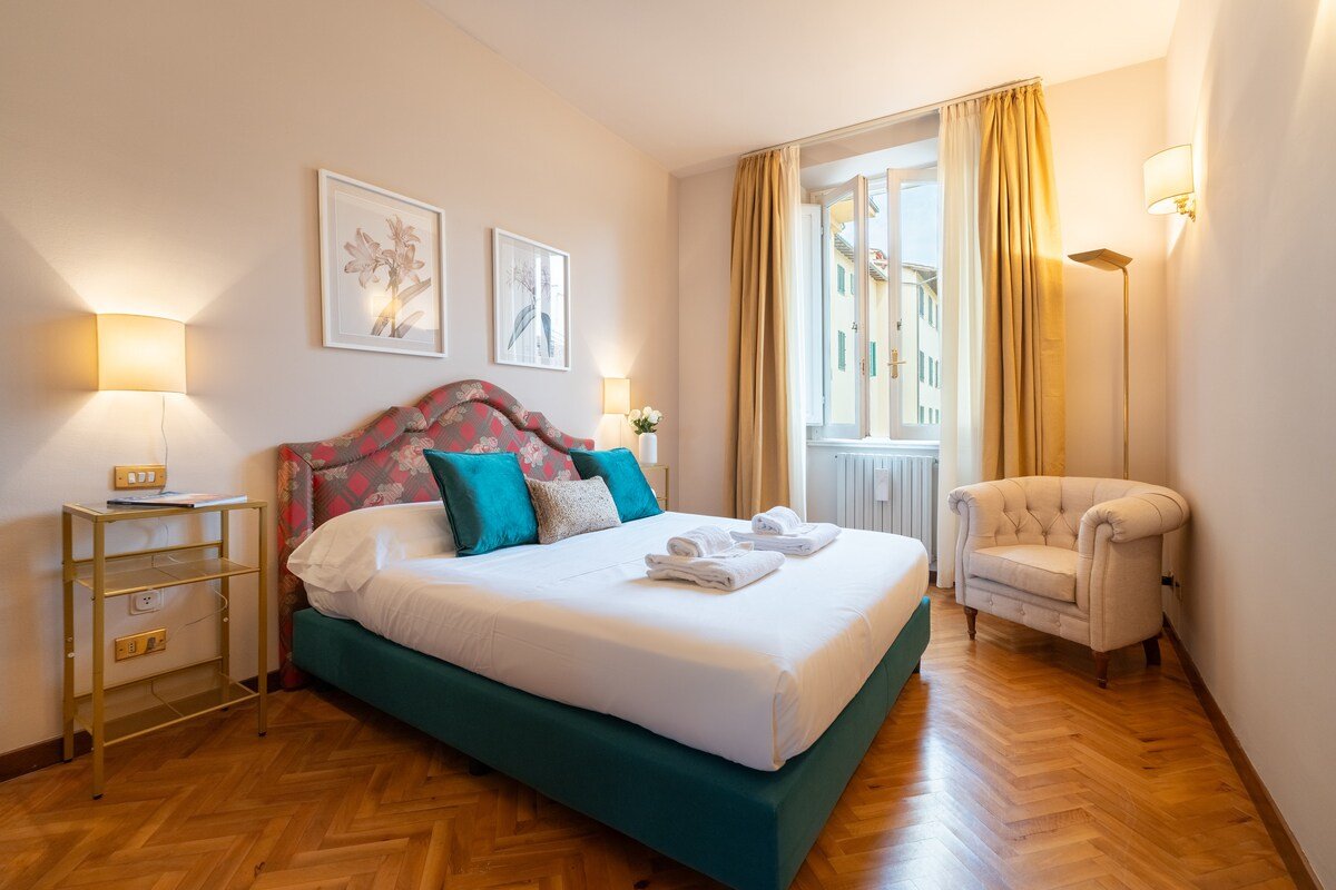 Antonella Elegant 3-Bedroom in Prime Location gallery image 3