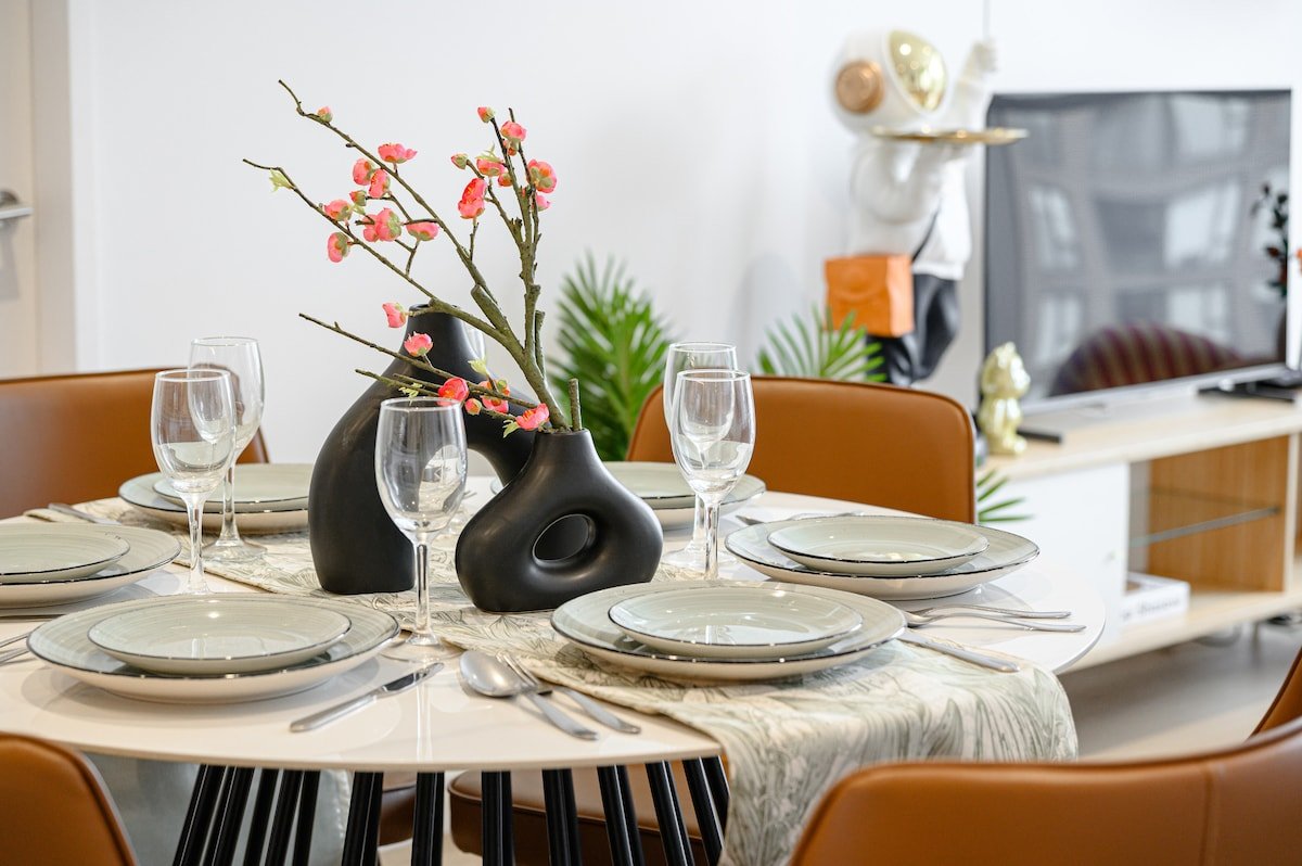 CBD 3Br ChinaTown/ICC & parking & Firework & pool gallery image 4