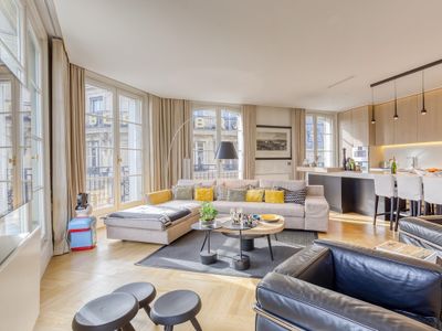 Saint Michel elegant flat 3 BR