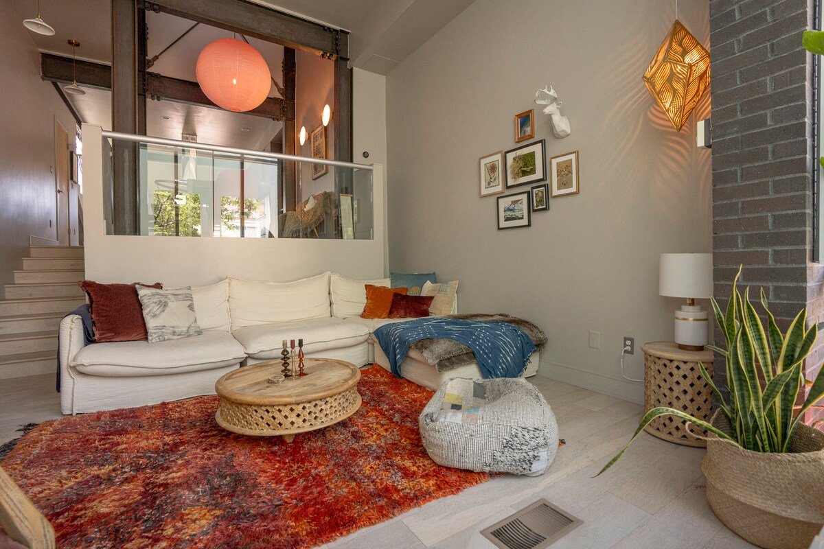 Architectural Dream in Rino- Walk everywhere! gallery image 3