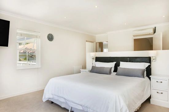 Shrewsbury Way Photo 3