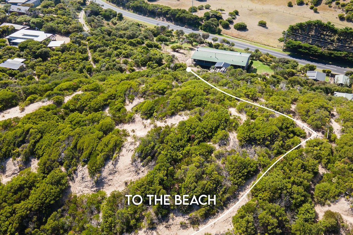 Dundas on the Beach at St Andrews gallery image 3