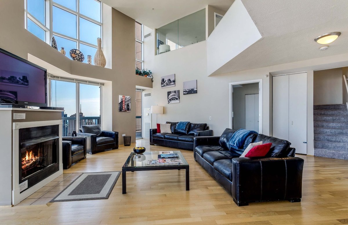 55-56 Mag Mile Penthouse gallery image 5