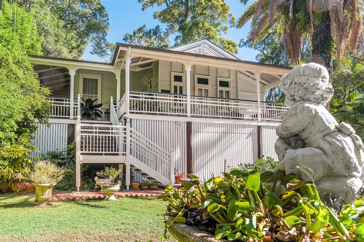 Spacious Tropical Tranquillity House Byron Bay gallery image 2