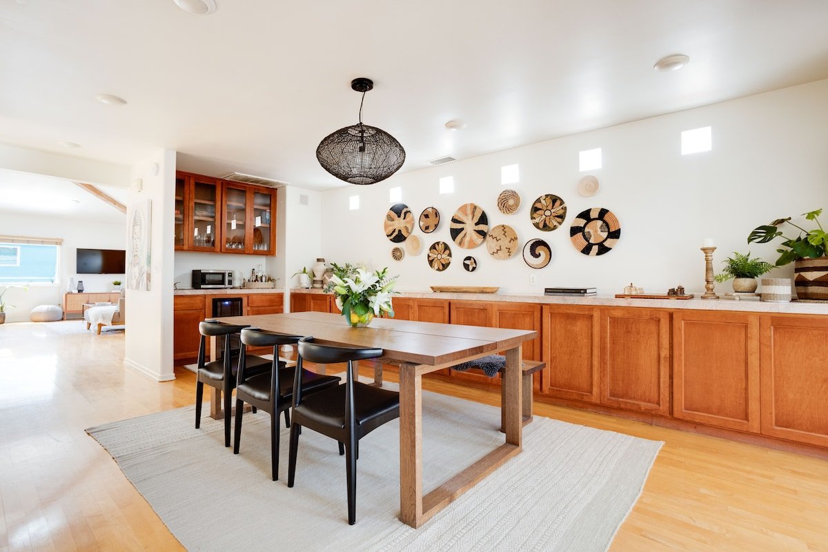 ❤️ Serene 4/3 Venice Canals Getaway w/ FASTEST Wifi gallery image 3