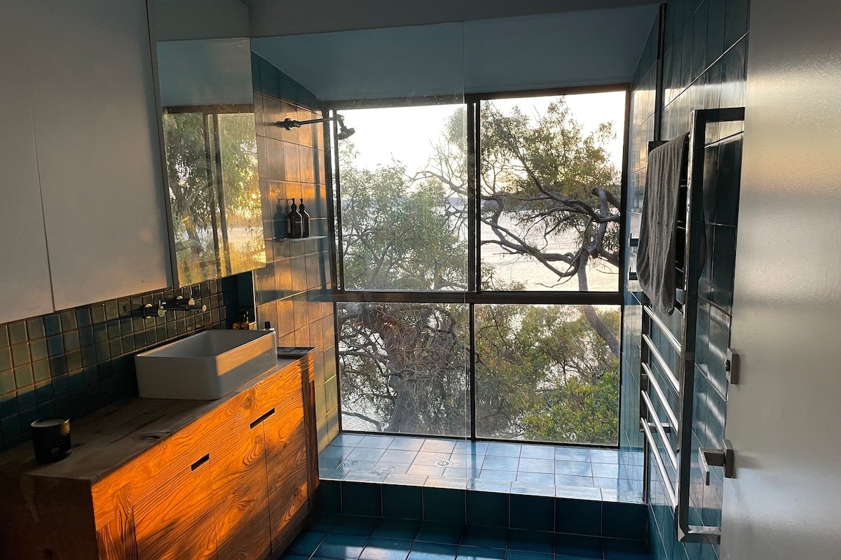 Hideaway Great Mackerel Beach gallery image 4