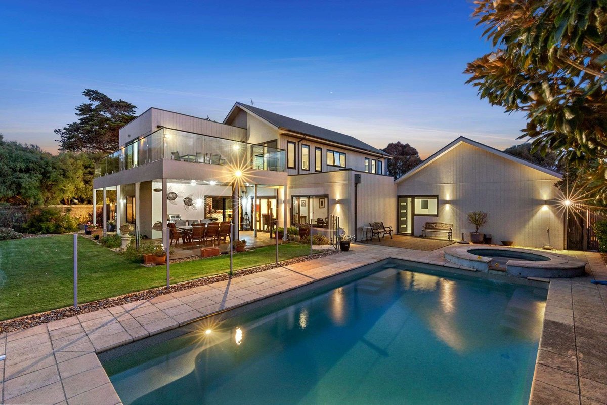 Bliss@13thBeach – Luxury Golfside Retreat Pets