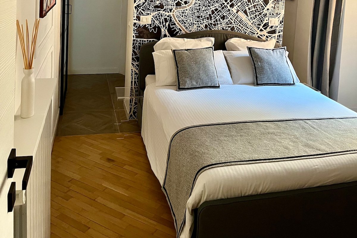 DomusColosseo a Charming 1890s Refectory gallery image 3