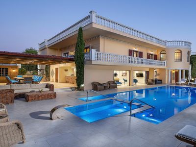 Villa Akropolis Palace