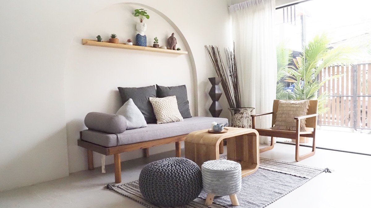 Double Entire Home 9BR 9Bathroom gallery image 3