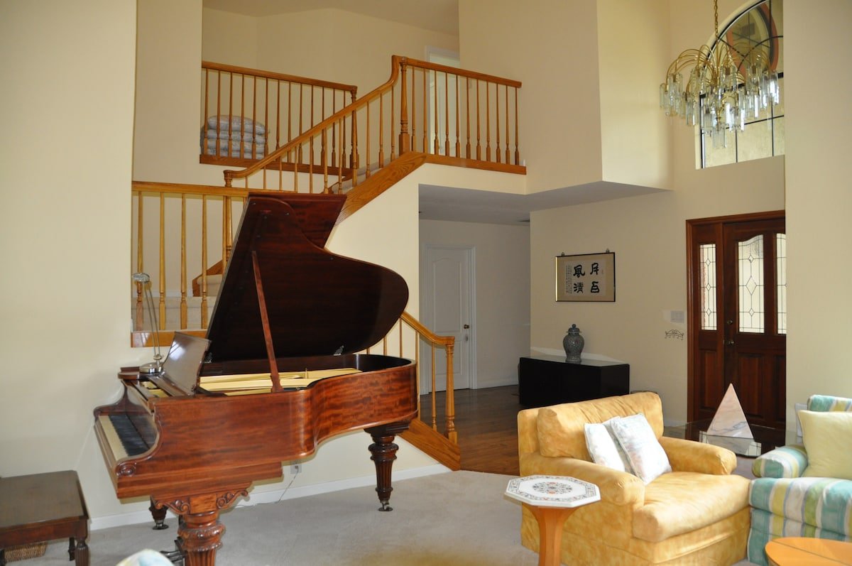 Palo Alto: Beautiful Executive 4BR gallery image 2