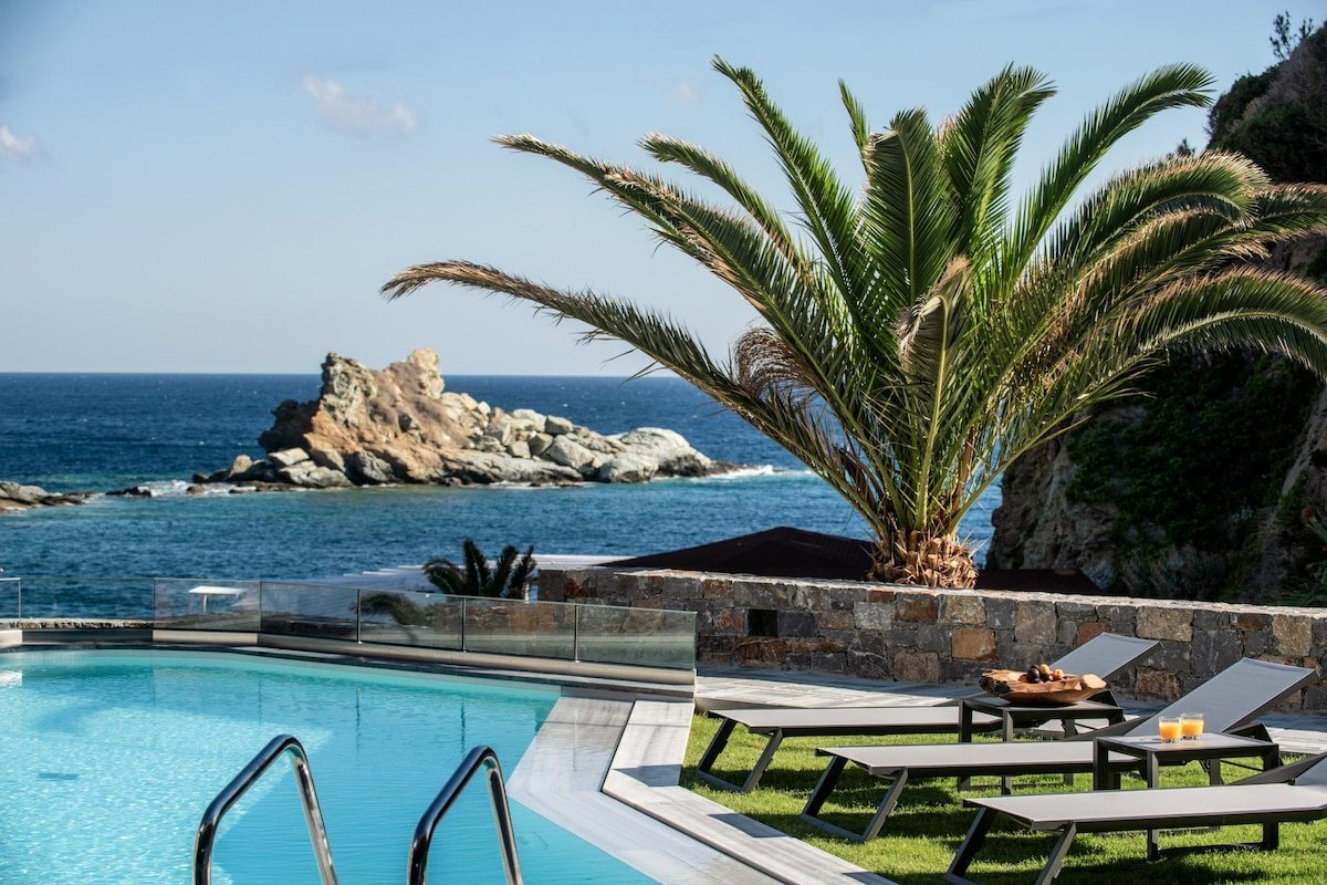 Made By The Sea Villa 5 gallery image 5