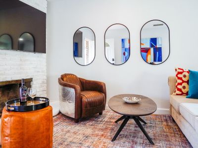 Enjoy La Crescenta Living. Work, Play, Swim.