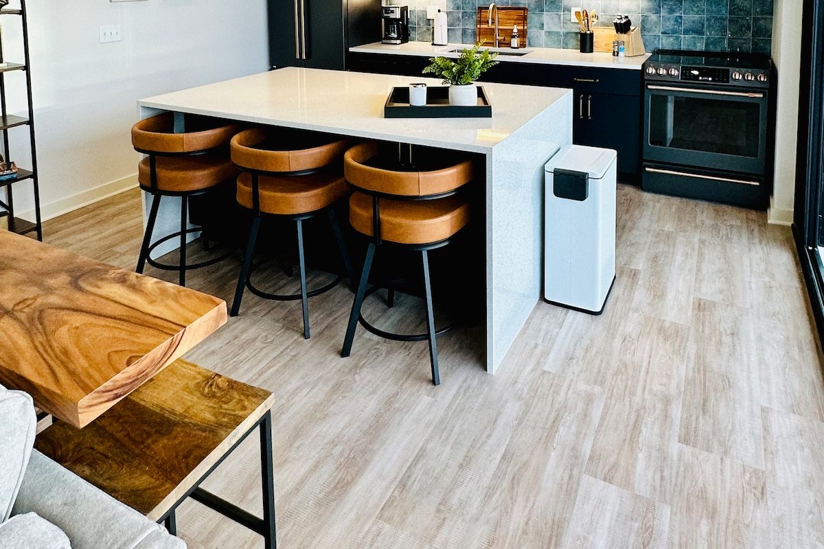 Music Row Penthouse w/Private Balcony! gallery image 5