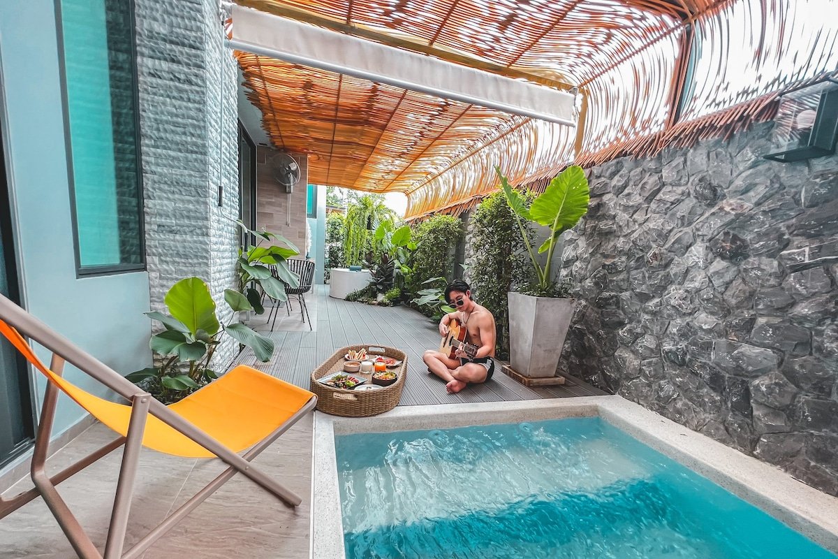 Family 4 BR Private Pool & Terrace, BTS Onnut gallery image 4