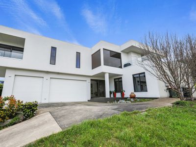 Sunrise Serenity – modern luxury