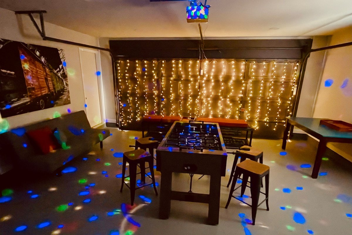 AustinPoolHouse Downtown for Group Walk to Bar/BBQ gallery image 4