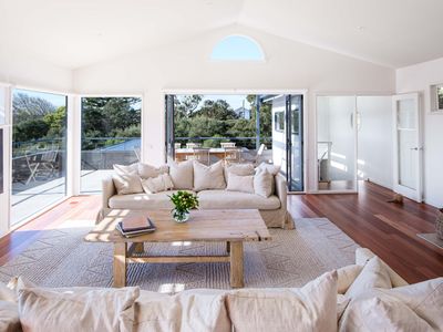 Steps to beach & shops | Pt Lonsdale | 4 bedrooms