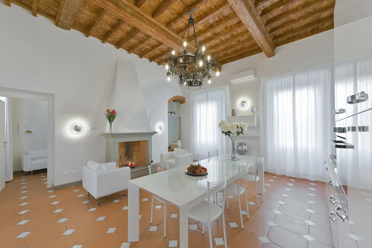 Made in Italy Apartment, History & Cotto Flooring gallery image 2