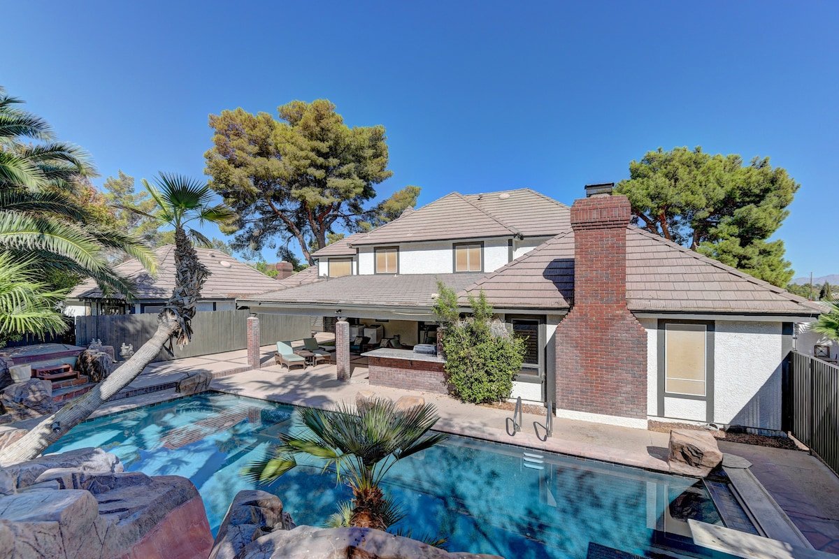 Luxury Villa 4 mile to strip/Convention Center gallery image 3