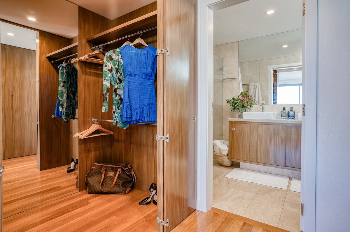 Salty Views on Cross St Bronte gallery image 5