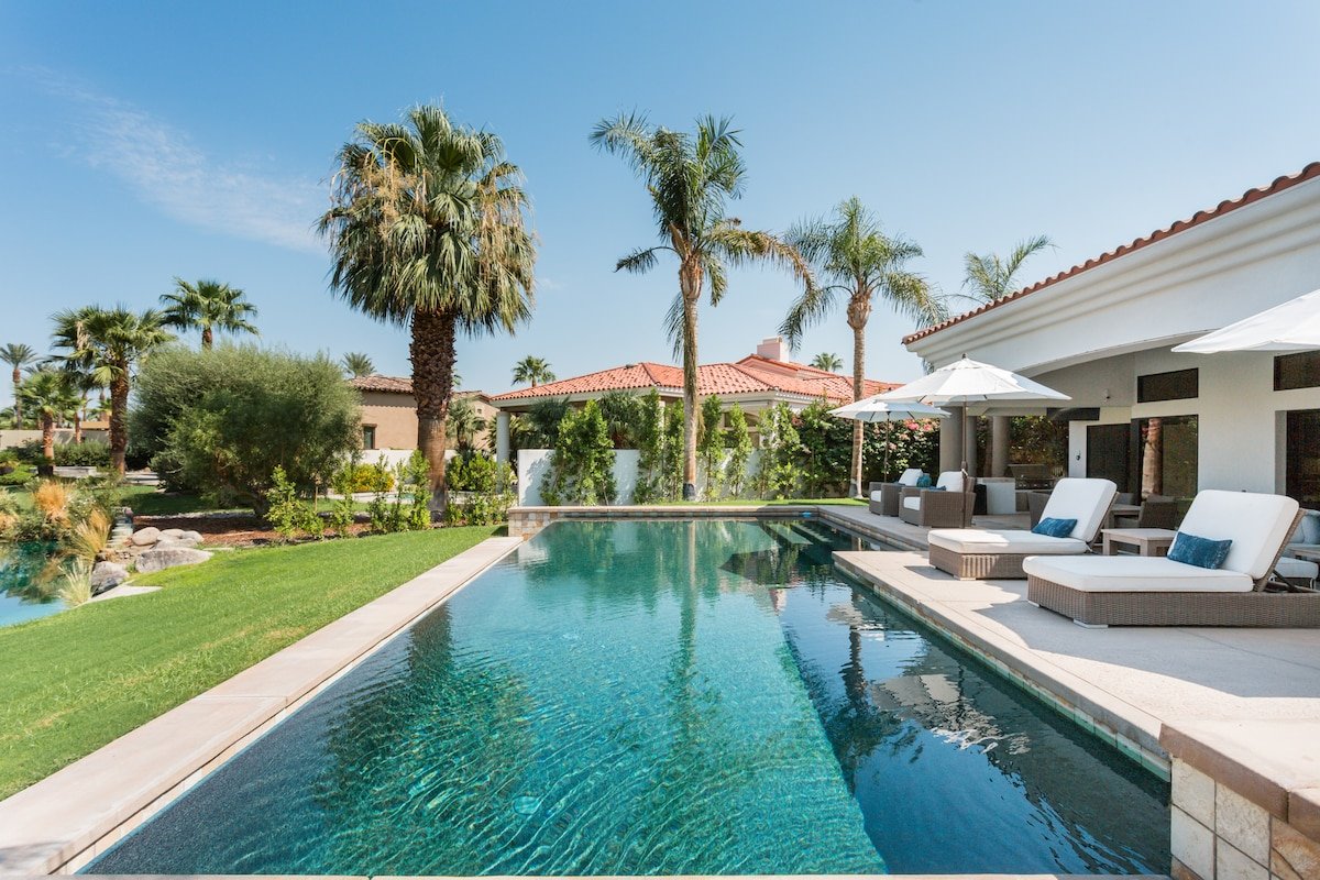 Villa Lago #065943 4BR gallery image 4