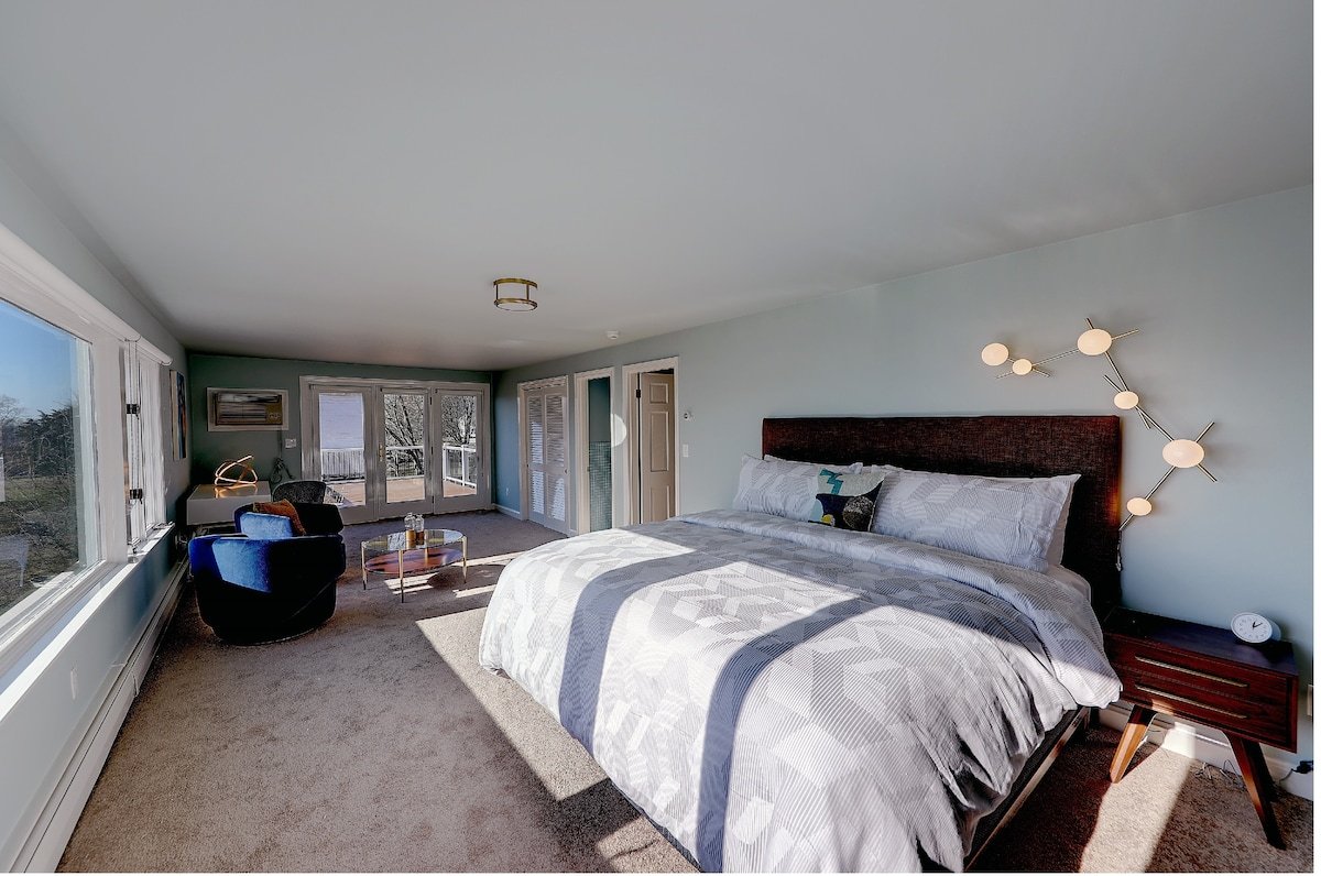 Seaside Home with Beach Access gallery image 5