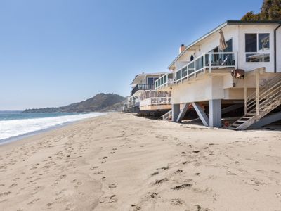 Luxury Malibu Road Oceanfront Townhouse