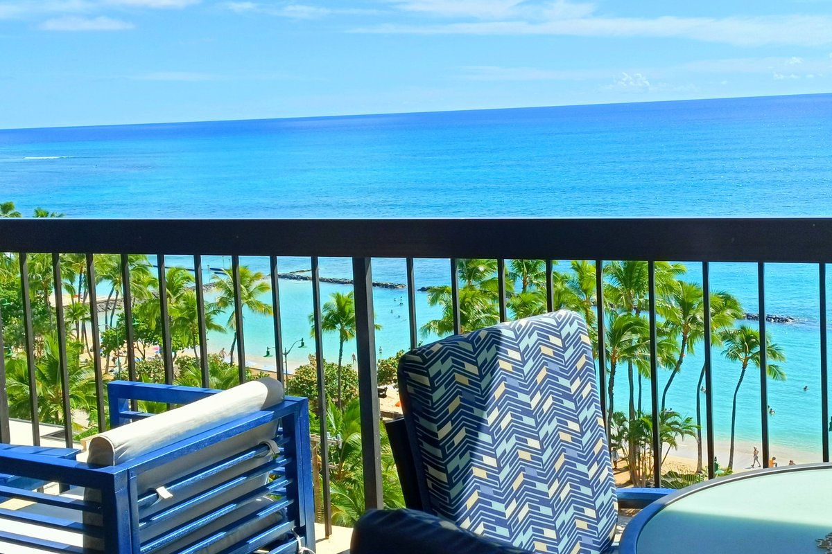 Direct Ocean Waikiki Beach Tower