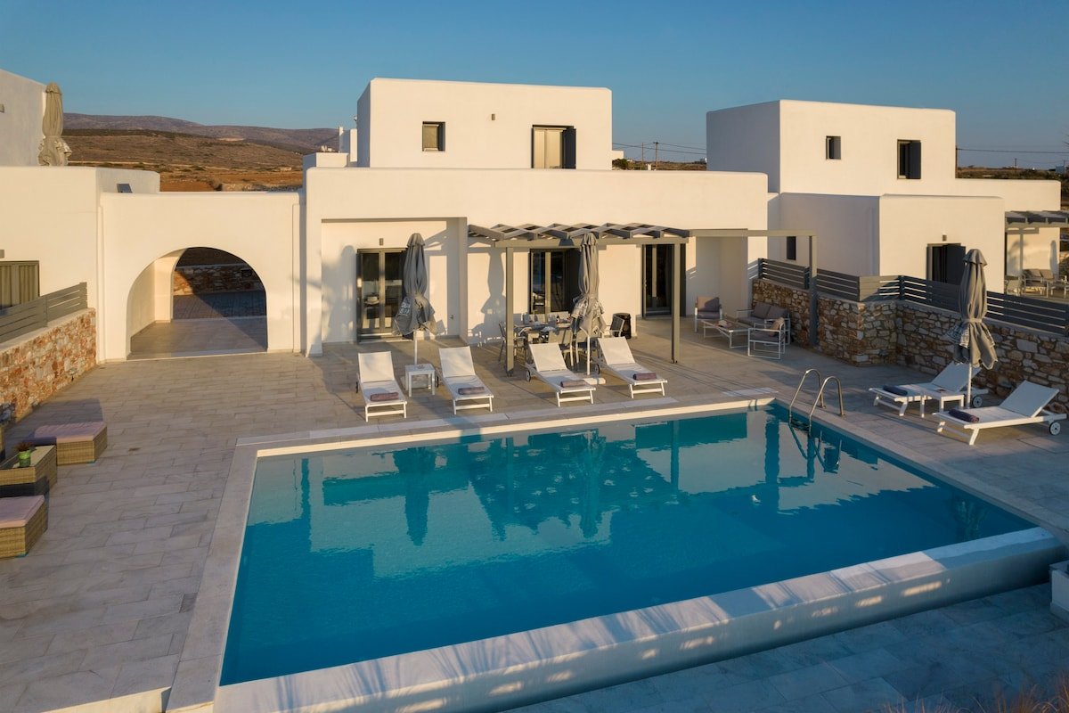Blue diamonds villas in Paros 2 gallery image 2
