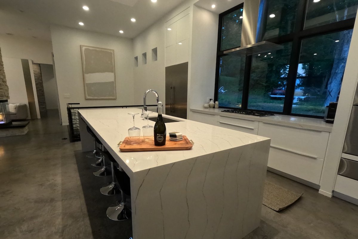 Modern River Getaway- with pool & hot tub! gallery image 3