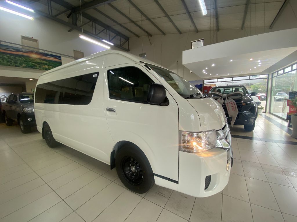 TOYOTA QUANTUM HIACE 2.5 D-4D 14 SEAT for Sale in South Africa