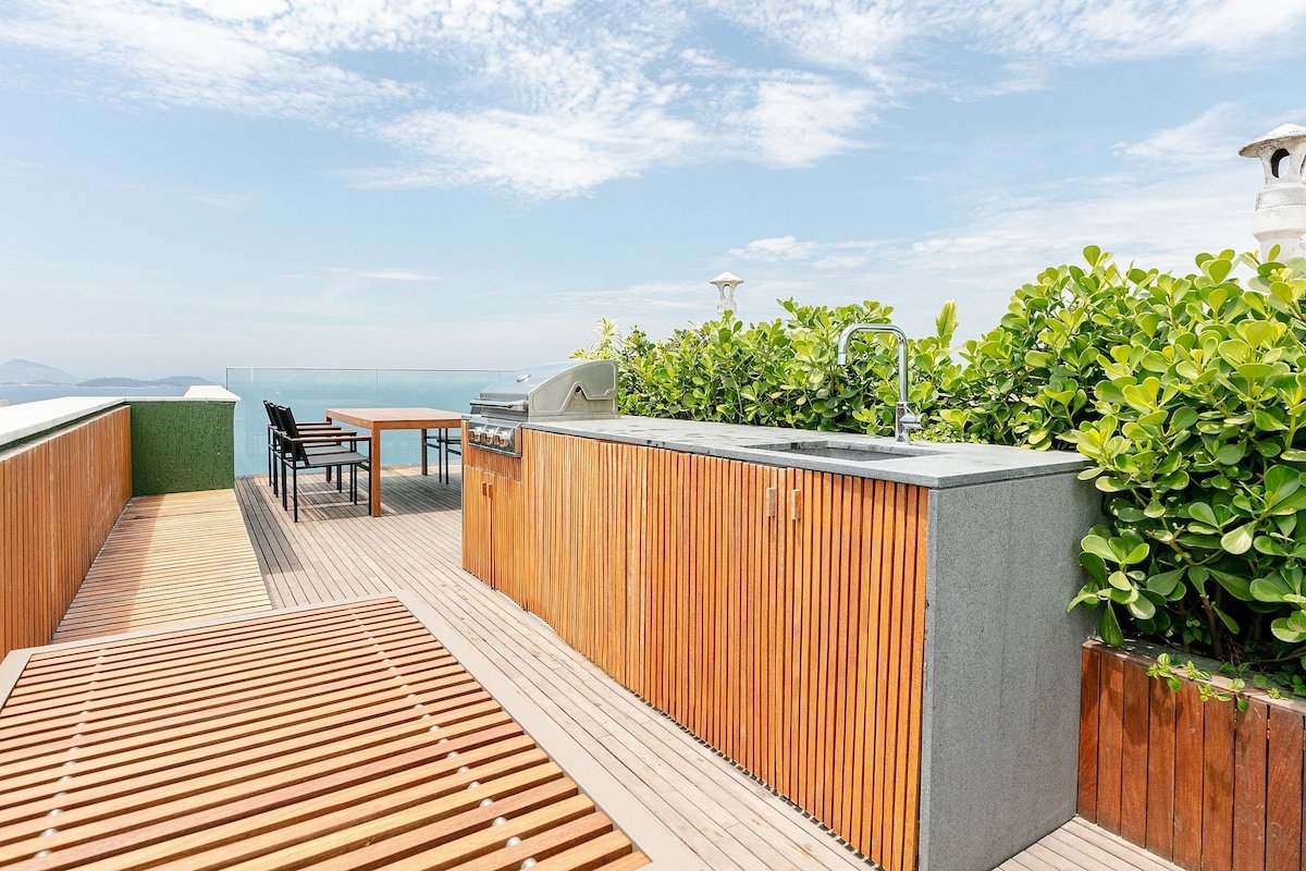 Rio089 – Triplex penthouse overlooking the sea in gallery image 4